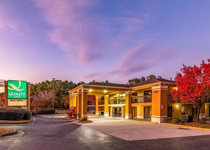 Quality Inn & Suites Atlanta Stone Mountain